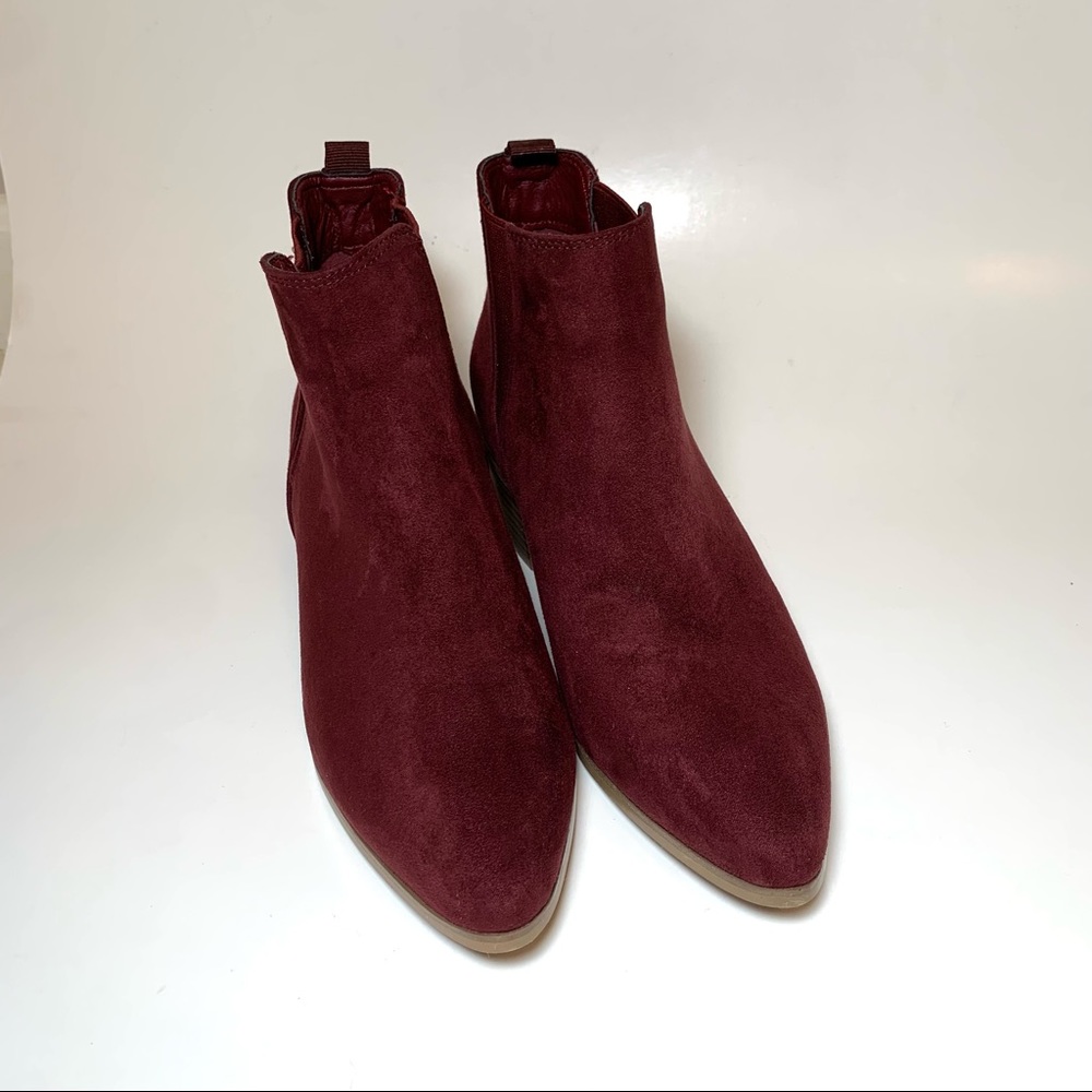 Wet Seal Burgundy Red Suede Look Ankle Booties Block Heel Sz 6 NWT Chelsea Boho